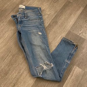 Abercrombie kids ripped skinny jeans with zipper bottoms